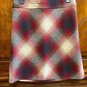 Woman’s size 0 vintage wool skirt